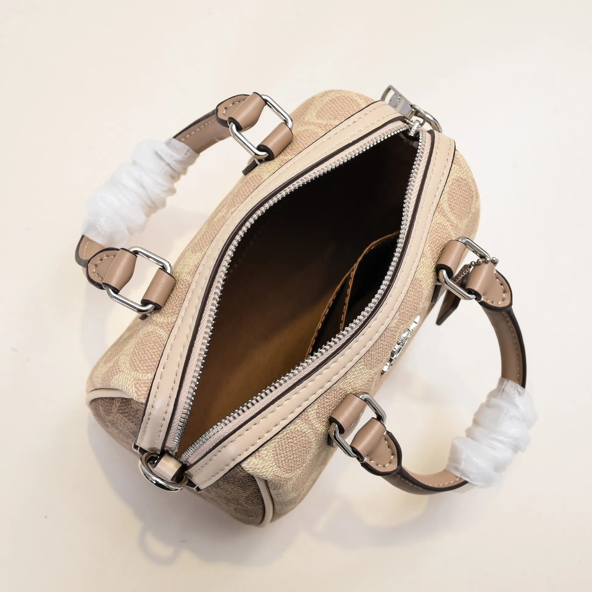 Style number: CW330 Size: 17.5*12*10cm