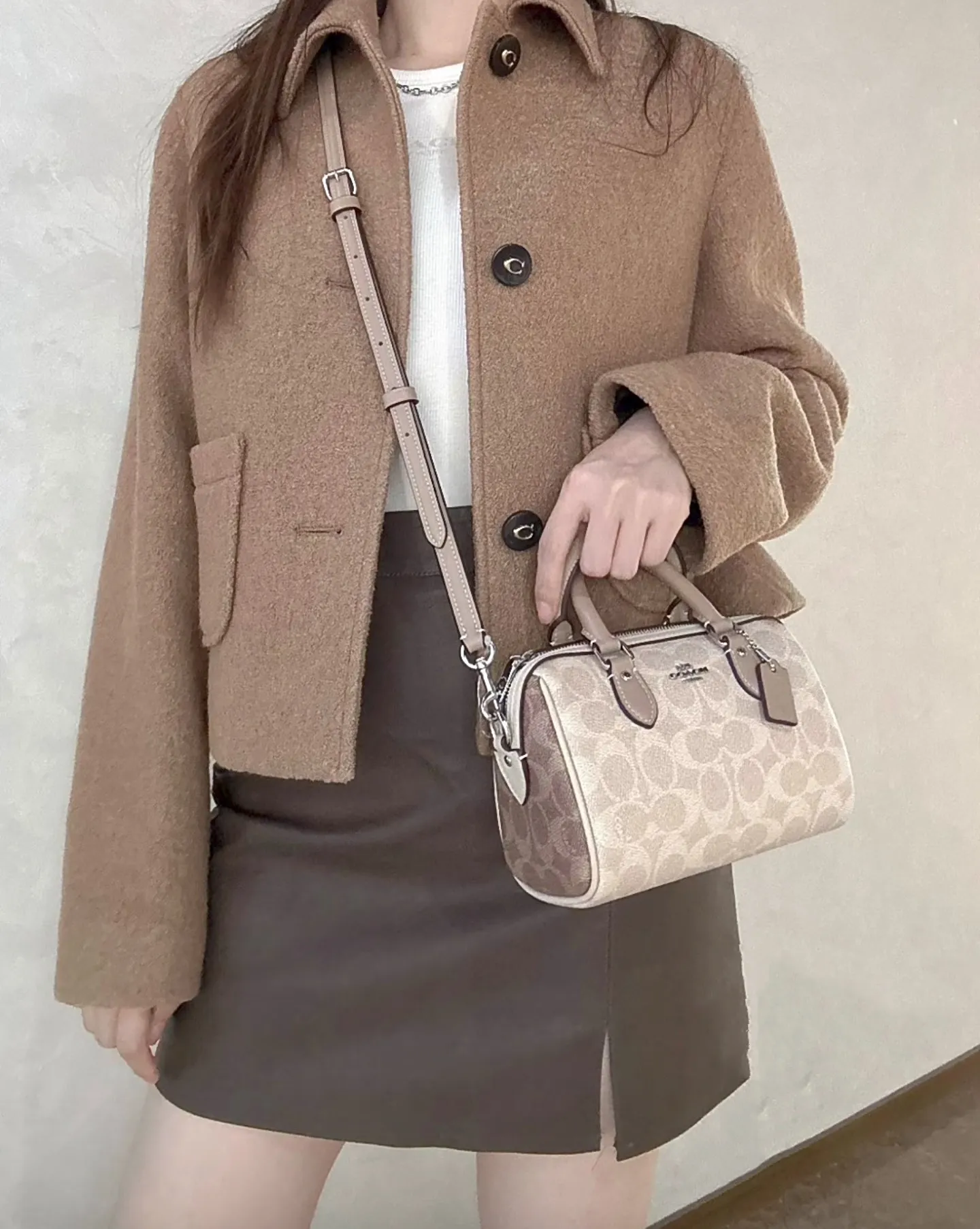 Style number: CW330 Size: 17.5*12*10cm