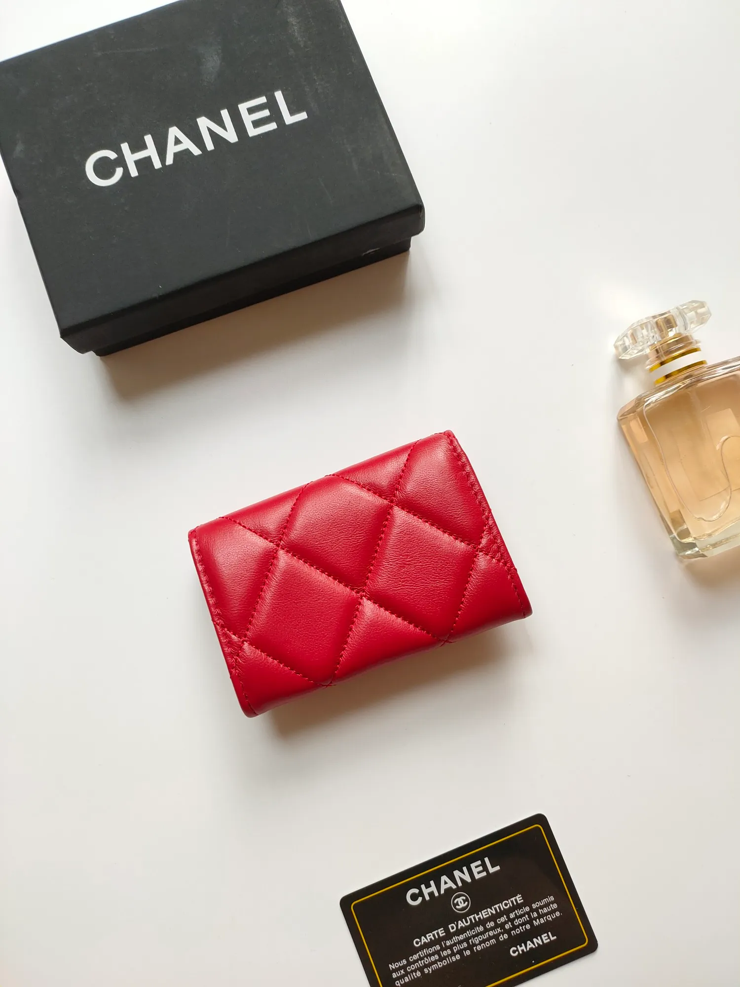 💰120💰CHANEL New Flap Coin Purse [Color][Color][Color] This year’s latest logo is paired with a large rhombus, using imported lambskin and retro hardware...❤️This card holder has a large capacity. It can hold about 1,000 yuan at a 20% discount of 100 yuan, and it can also hold 2.3 cards. ❤️❤️❤️It is very practical! Model number AP3600 size 11*8.5*3cm