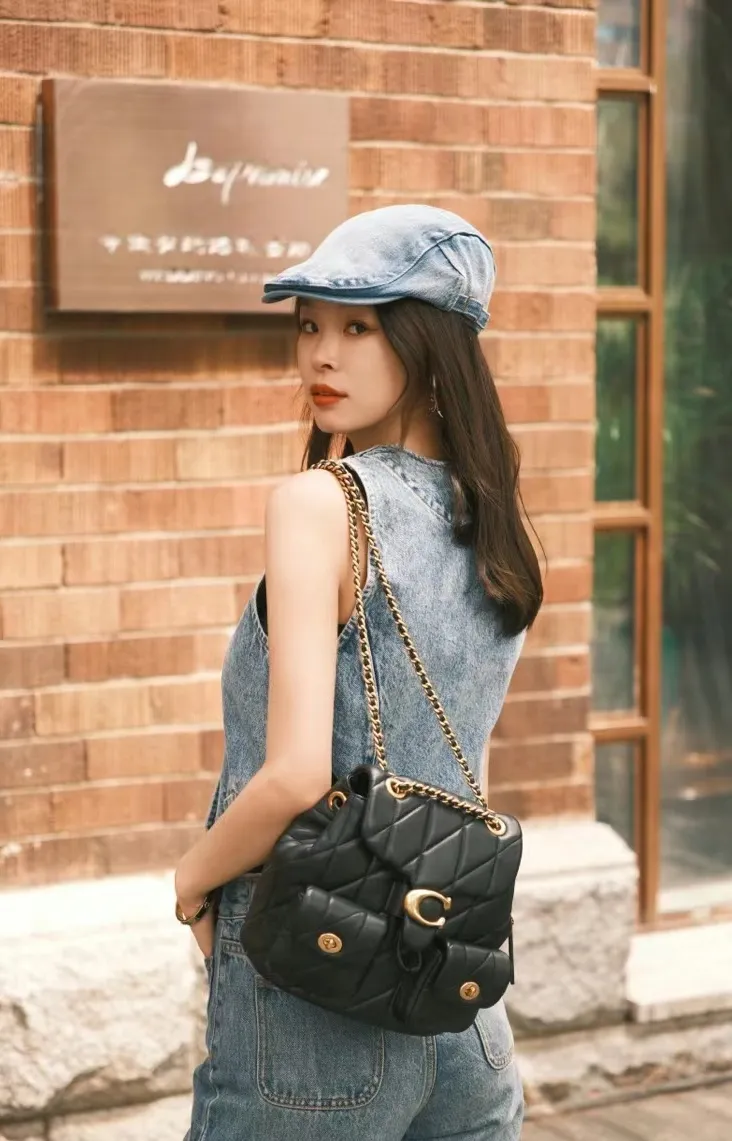Style No. CU076 Size: 22.5*21*13.5cm