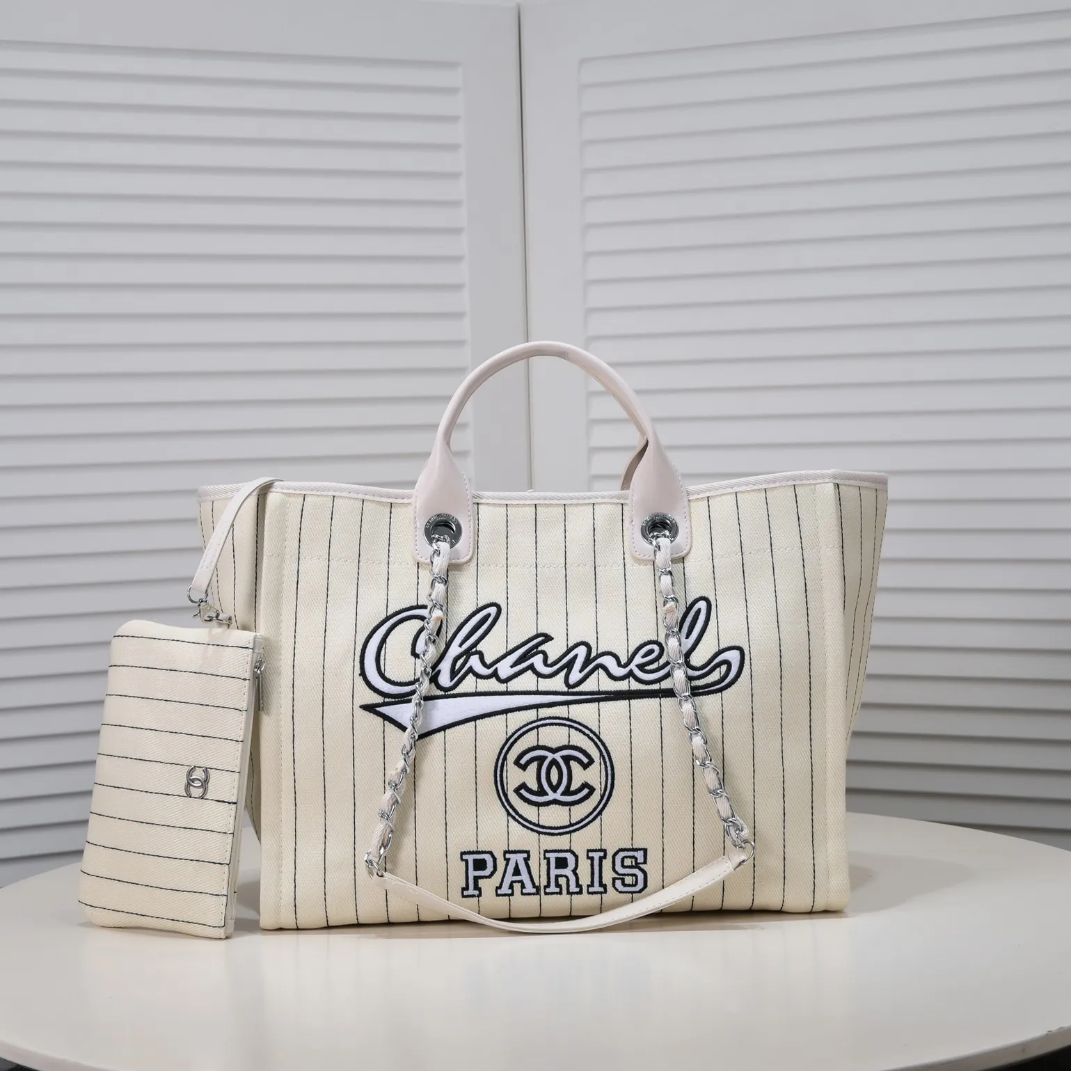 💰420￥White👑Chanel 2023 new beach bag denim bag🎉🎉Women's shoulder portable shopping bag large capacity mommy fashion simple chain bag✅✅✅👍👍 Style number: 67178-8 Size: top width 48/bottom width 38/height 30/thickness 14 cm