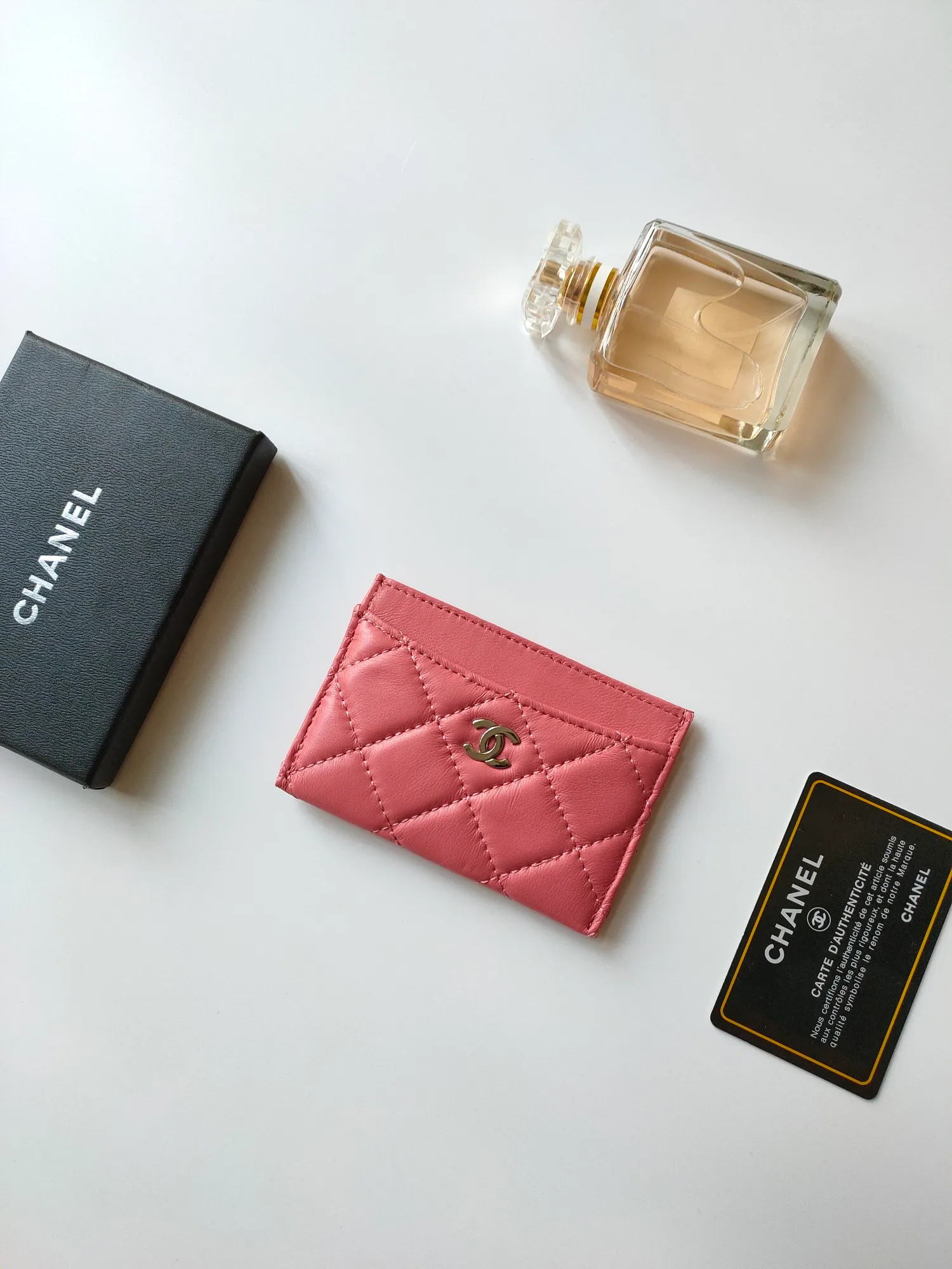 💰90 CHANEL Chanel counter style classic card holder👍Model number: AP446 Size: 7.5×11.2×0.5cm Sheepskin inside and outside😍😍Fine workmanship and high-end quality