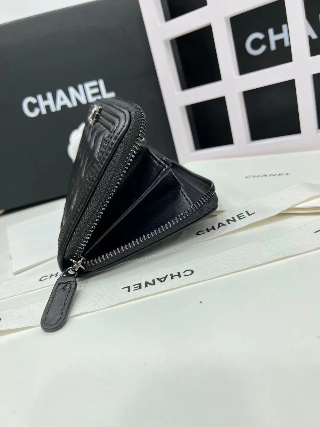 Upgraded version💋leboy series small grain ball grain cowhide vs sheepskin🍃gold and silver buckle.Chanel 🆕new color snap button 20% off long wallet, [satisfied][satisfied] original order quality exquisite lock buckle, exquisite stitching workmanship 8 card slots with the latest packaging 80286🍃Size: 19cm💰180