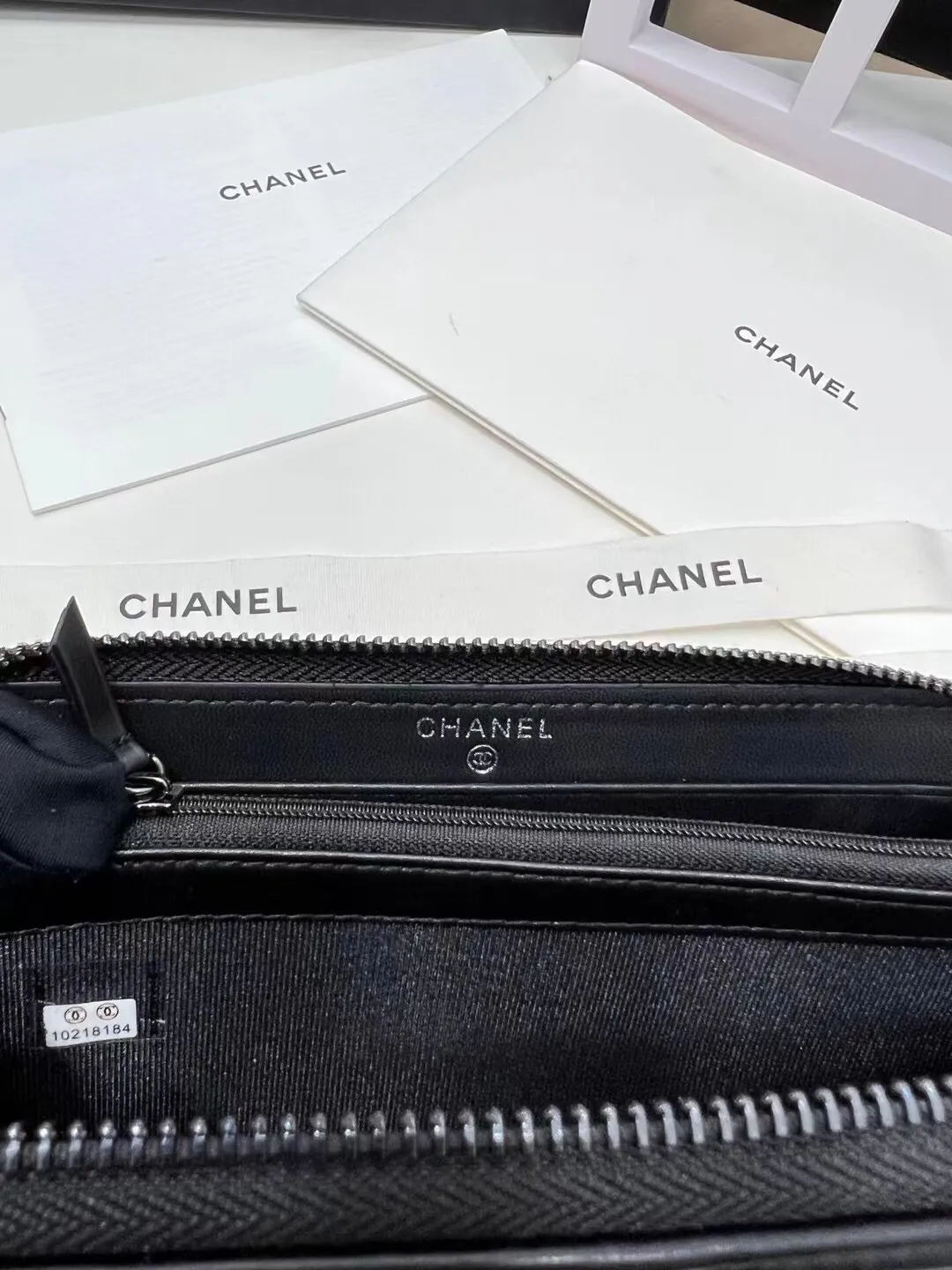 Upgraded version💋leboy series small grain ball grain cowhide vs sheepskin🍃gold and silver buckle.Chanel 🆕new color snap button 20% off long wallet, [satisfied][satisfied] original order quality exquisite lock buckle, exquisite stitching workmanship 8 card slots with the latest packaging 80286🍃Size: 19cm💰180