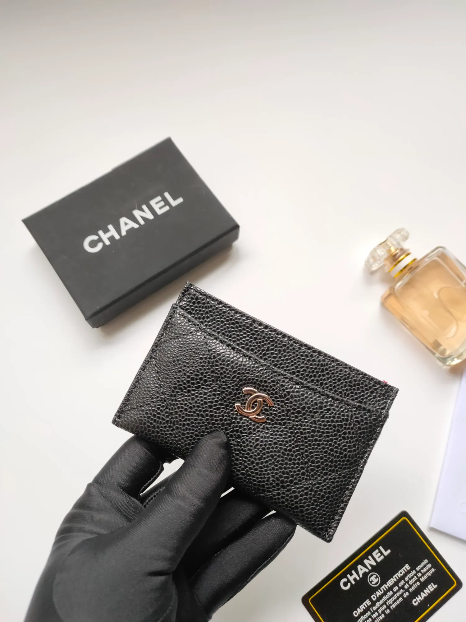 💰90 CHANEL Chanel counter card holder👍Model number: AP446 Size: 7.5×11.2×0.5cm Caviar cowhide on the outside + sheepskin on the inside + gold hardware😍😍Fine workmanship High-end quality [Rose] Complete accessories