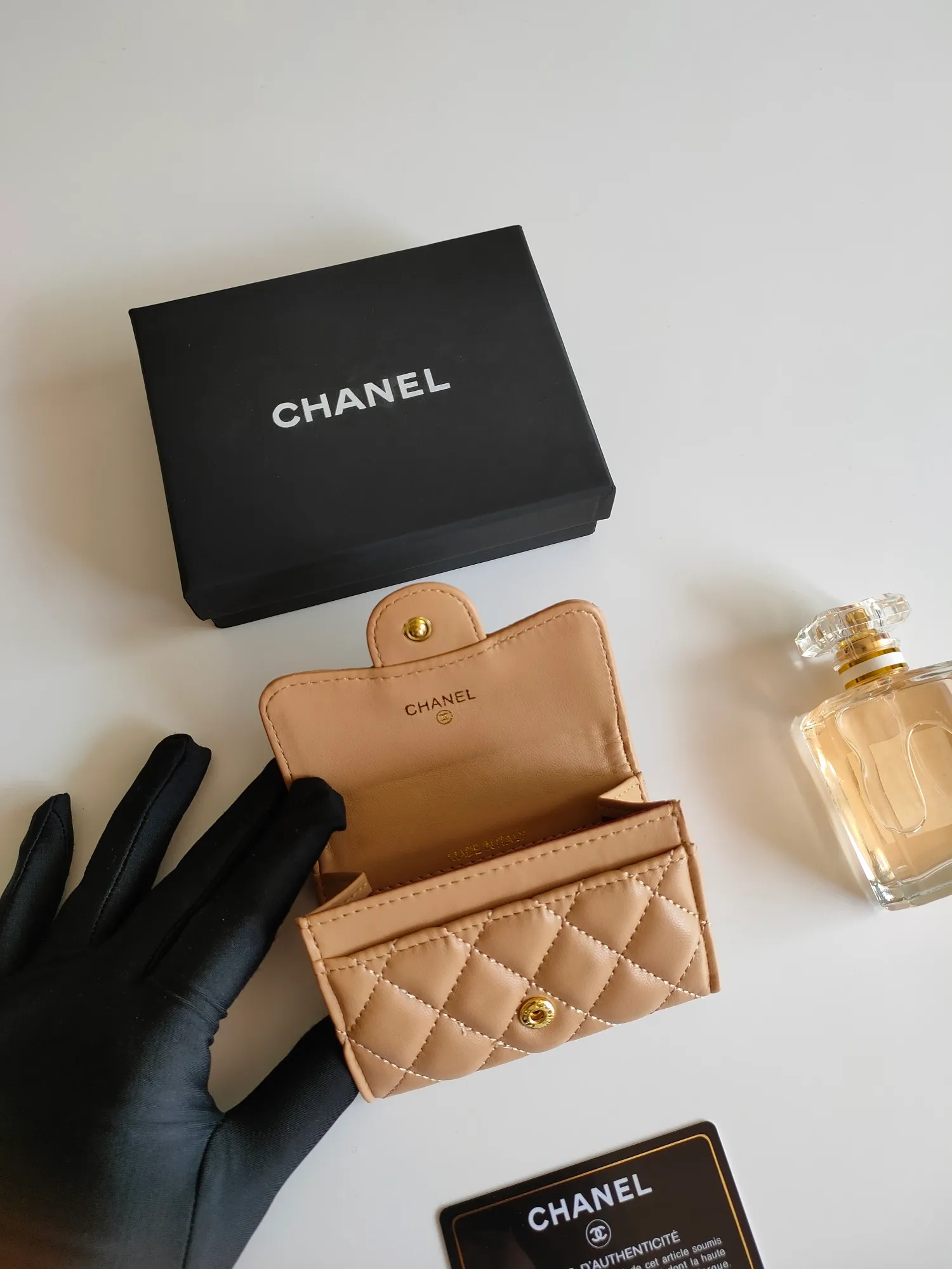 ￥110 CHANEL Chanel classic flap card holder. Imported sheepskin and caviar cowhide, card holder and coin purse integrated, with slip pocket on the back, model number: AP448, size: 7.5 × 11.3 × 2.1 cm
