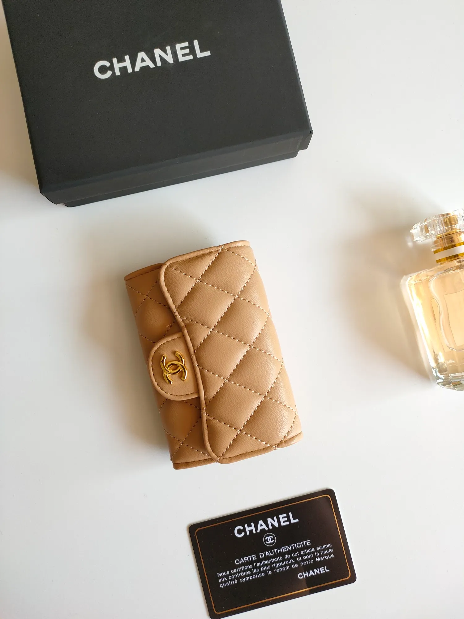 ￥110 CHANEL Chanel classic flap card holder. Imported sheepskin and caviar cowhide, card holder and coin purse integrated, with slip pocket on the back, model number: AP448, size: 7.5 × 11.3 × 2.1 cm