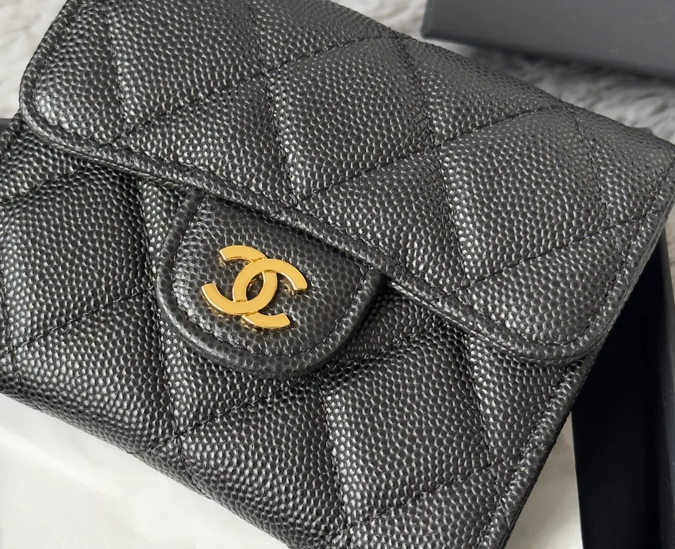 💰360💰Upgraded version of CHANEL. Classic cf card holder 💦Model No. A31504 Top-grade leather hardware, rhombus pattern. Original quality! The details are so beautiful and the complete package! Size 8.5*12.5*2.5 color as shown in the picture