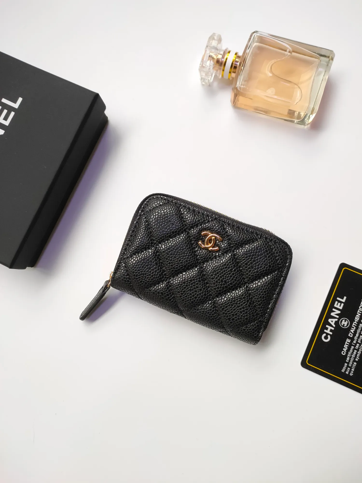 ￥110 Chanel card holder❤Coin purse️❤️Full leather inside and outside. Counter style. Impeccable workmanship details. Adhere to high quality. Style number: AP452 Size: 10x9cm