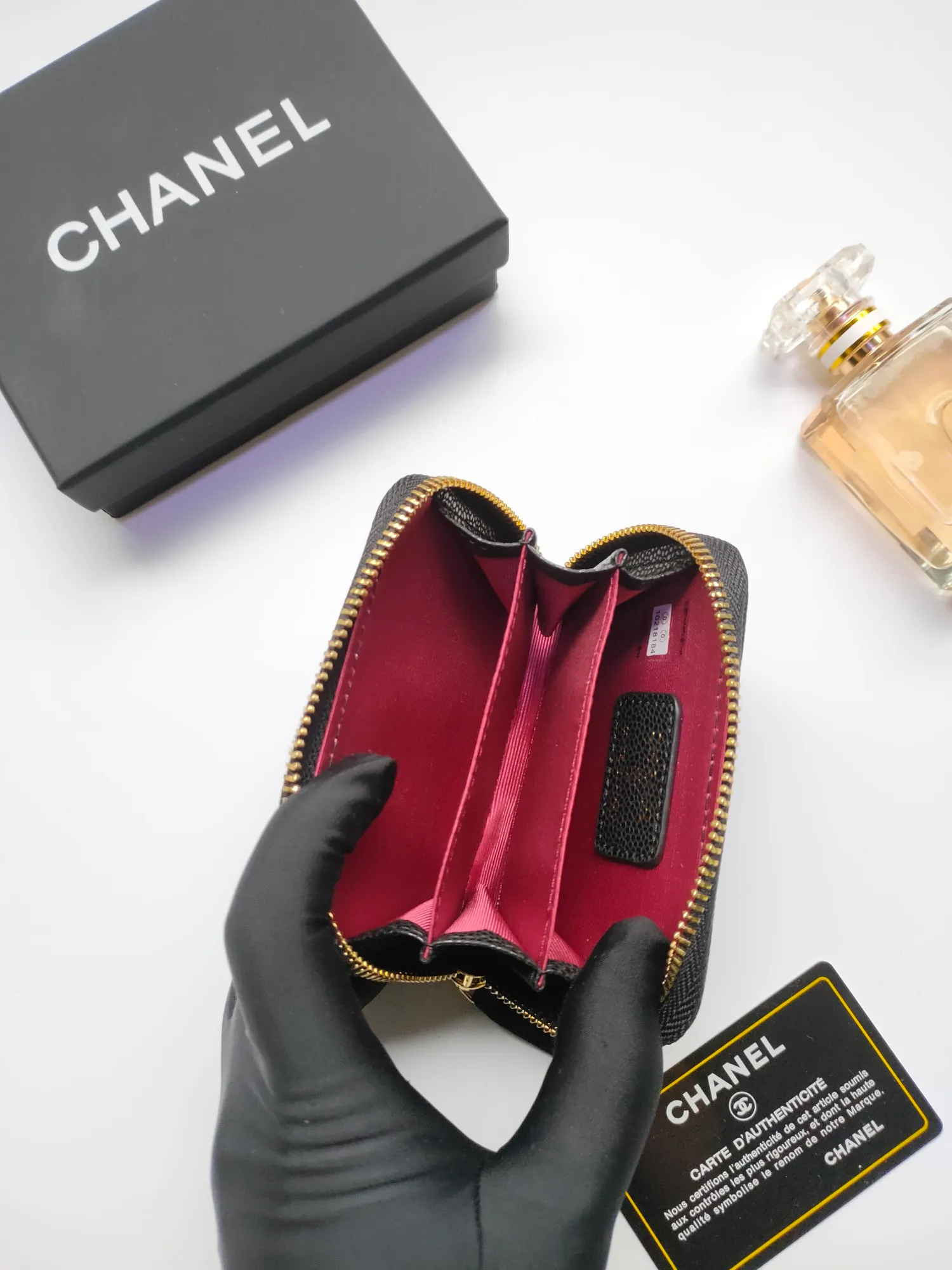 ￥110 Chanel card holder❤Coin purse️❤️Full leather inside and outside. Counter style. Impeccable workmanship details. Adhere to high quality. Style number: AP452 Size: 10x9cm