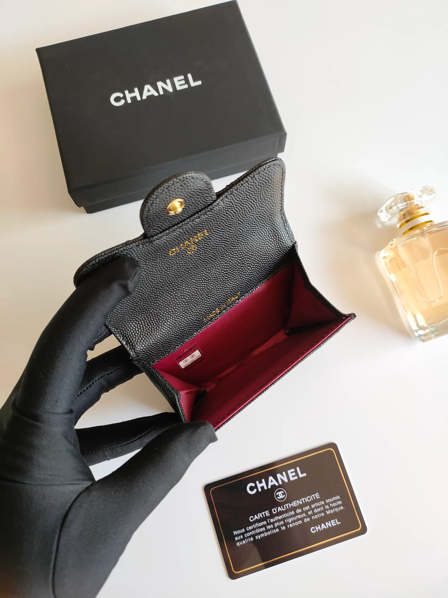 ￥130 CHANEL Chanel classic flap card holder. Imported sheepskin and caviar cowhide, card holder and coin purse integrated, with slip pocket on the back, model number: AP448, size: 7.5 × 11.3 × 2.1 cm