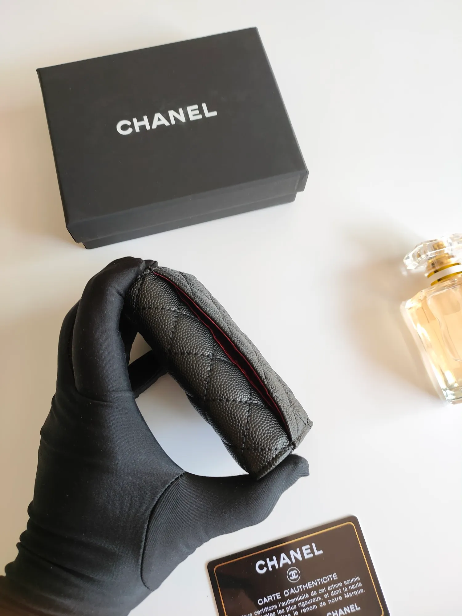 ￥130 CHANEL Chanel classic flap card holder. Imported sheepskin and caviar cowhide, card holder and coin purse integrated, with slip pocket on the back, model number: AP448, size: 7.5 × 11.3 × 2.1 cm