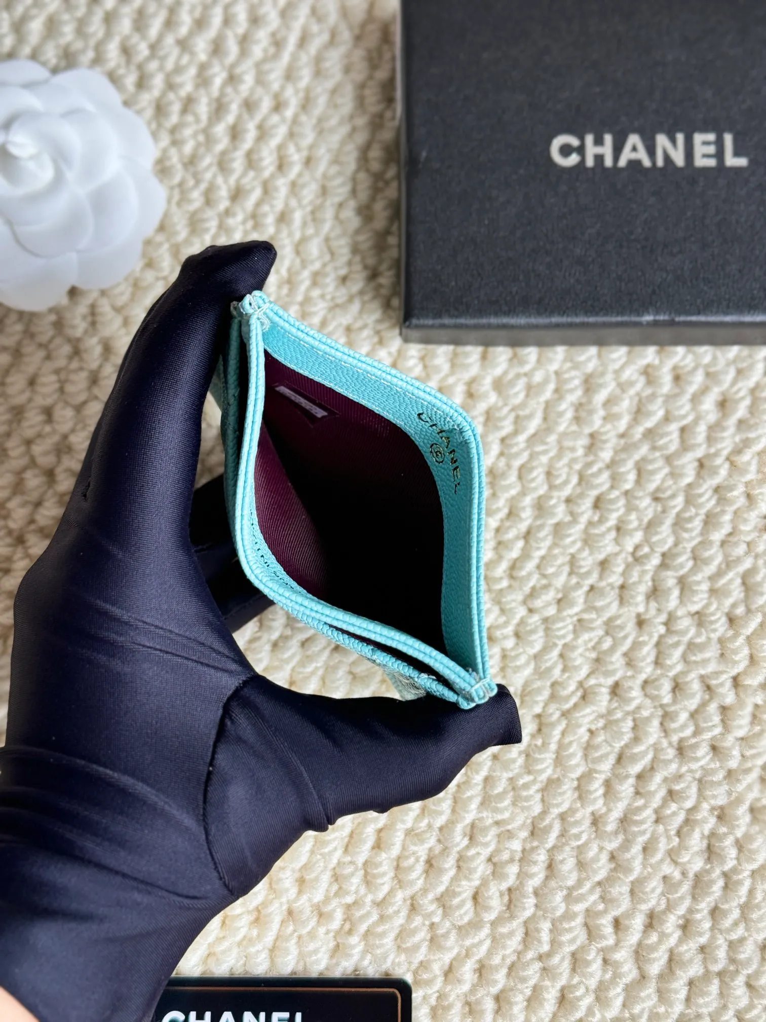 💰100Chanel Chanel counter classic card holder Model number: AP456 Made of cowhide caviar, a classic and timeless mini card holder. Super cute😍 Size: 7.5×11.2×0.5cm Fine workmanship and high-end quality
