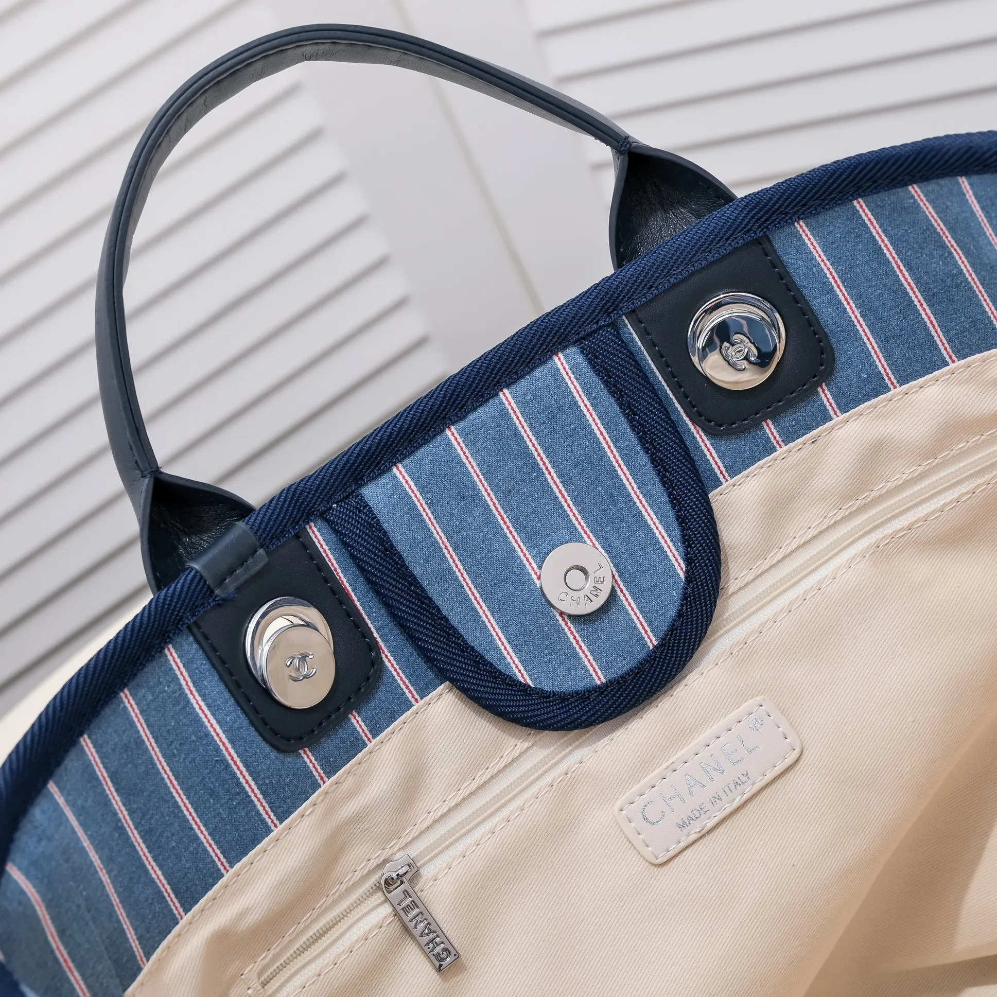 💰400￥👑Chanel 2022 new beach bag denim bag🎉🎉Women's shoulder portable shopping bag large capacity mommy fashion simple chain bag✅✅✅👍👍 Style number: 67178-7 Size: top width 48/bottom width 38/height 30/thickness 14 cm