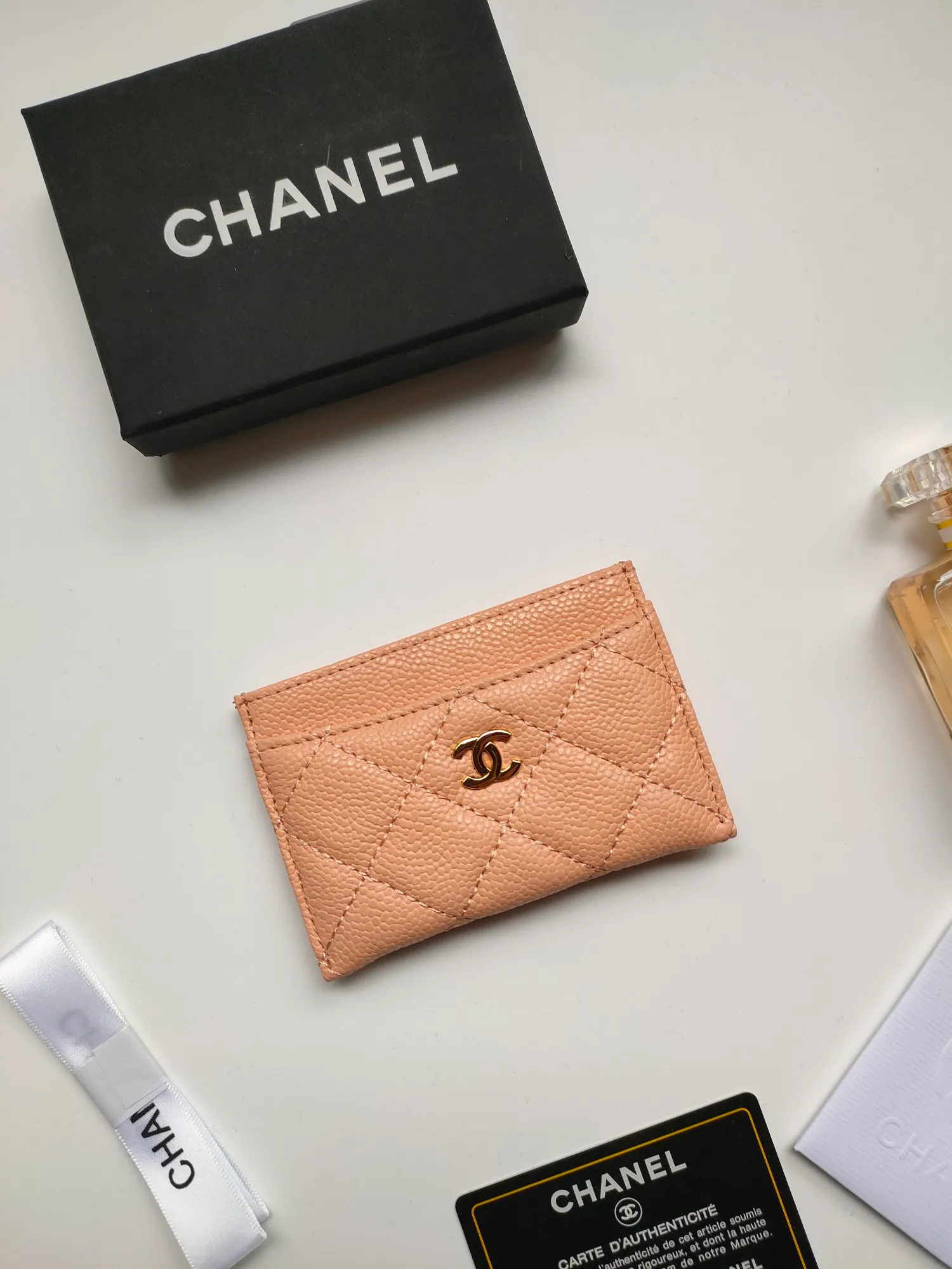 💰90 CHANEL Chanel counter card holder👍Model number: AP446 Size: 7.5×11.2×0.5cm Caviar cowhide on the outside + sheepskin on the inside + gold hardware😍😍Fine workmanship High-end quality [Rose] Complete accessories