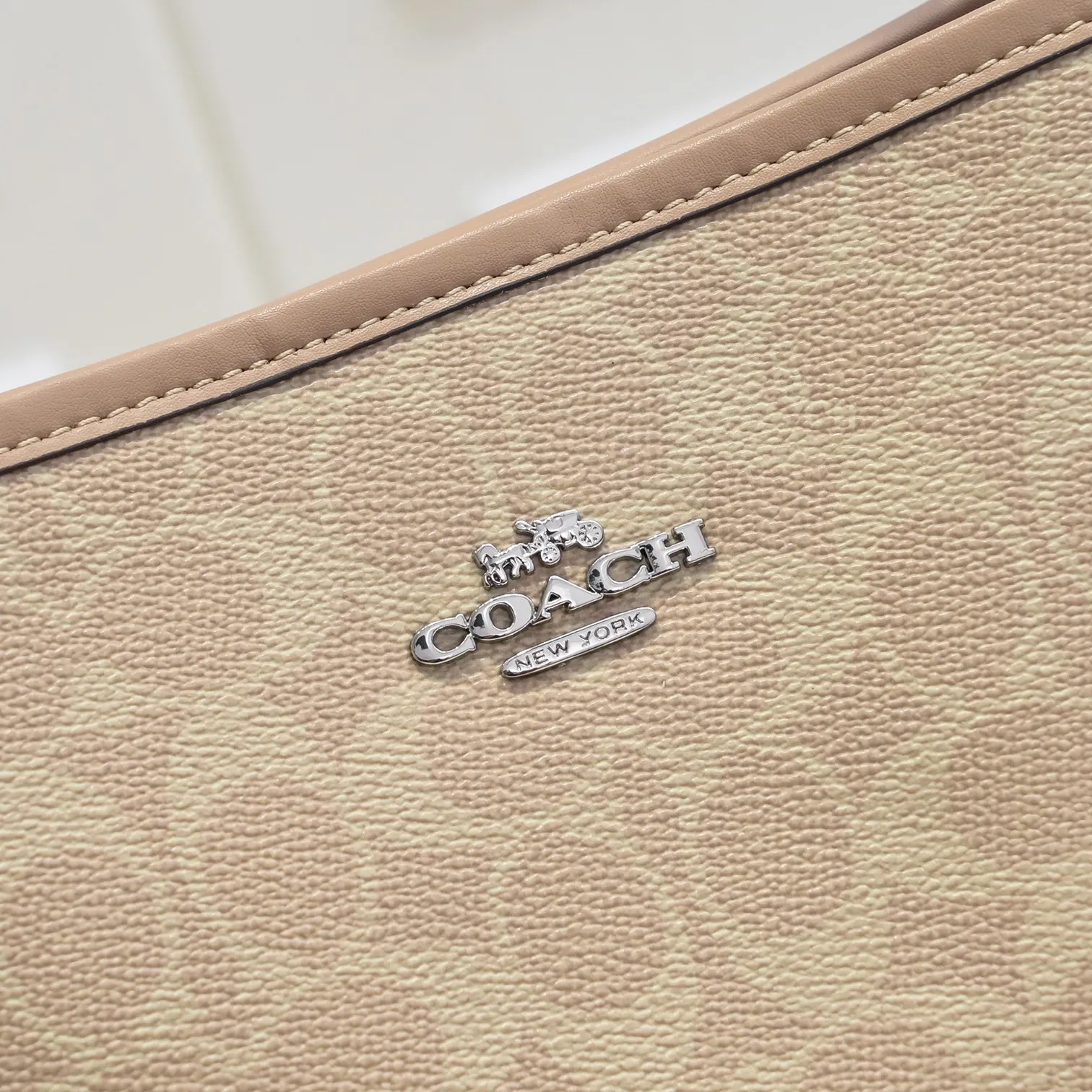 Style number: CT800 Size: 21*16.5*11.5cm