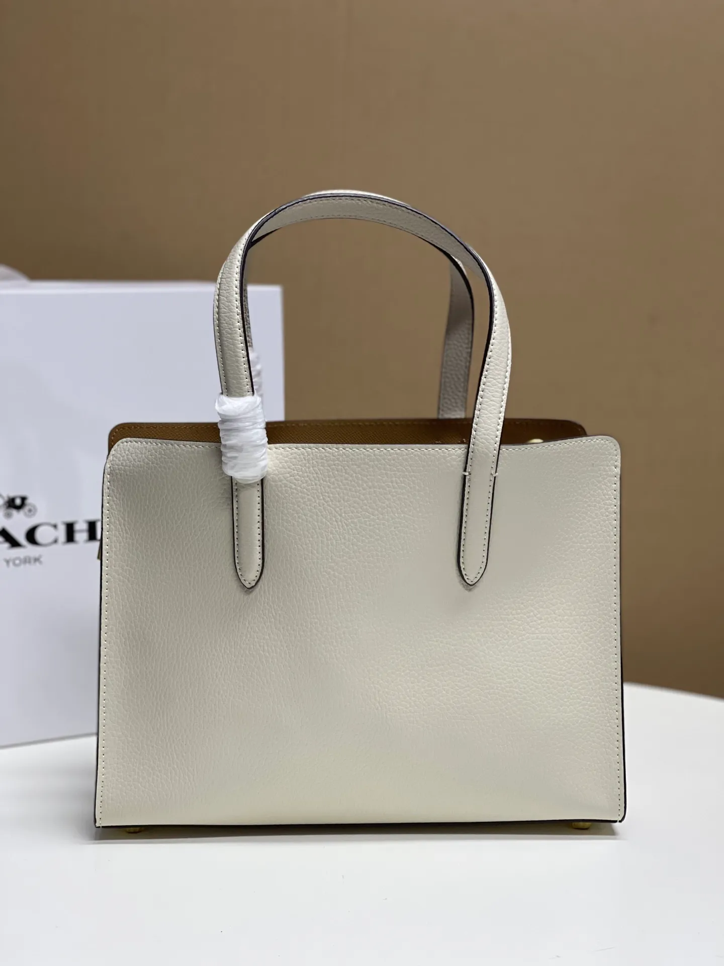 Top original order batch 460💰COACH/Coach new women's classic logo CJ806 CARTER CARRYALL No. 28 handbag, size 28 20 10