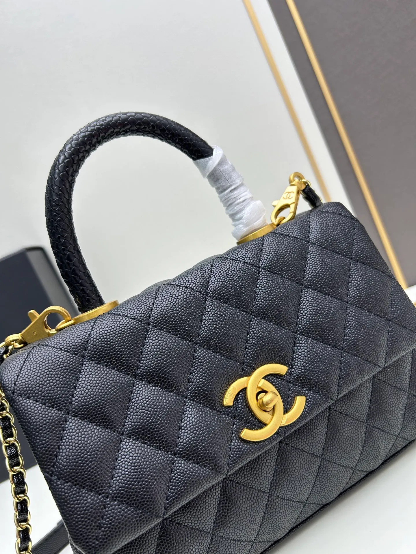 All Categories Chanel Women's Bags (Chanel) Chanel 2402