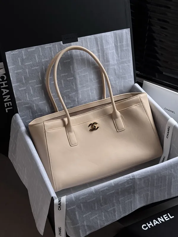 All Categories Chanel Women's Bags 2 (Chanel) Chanel Original Order AS6243