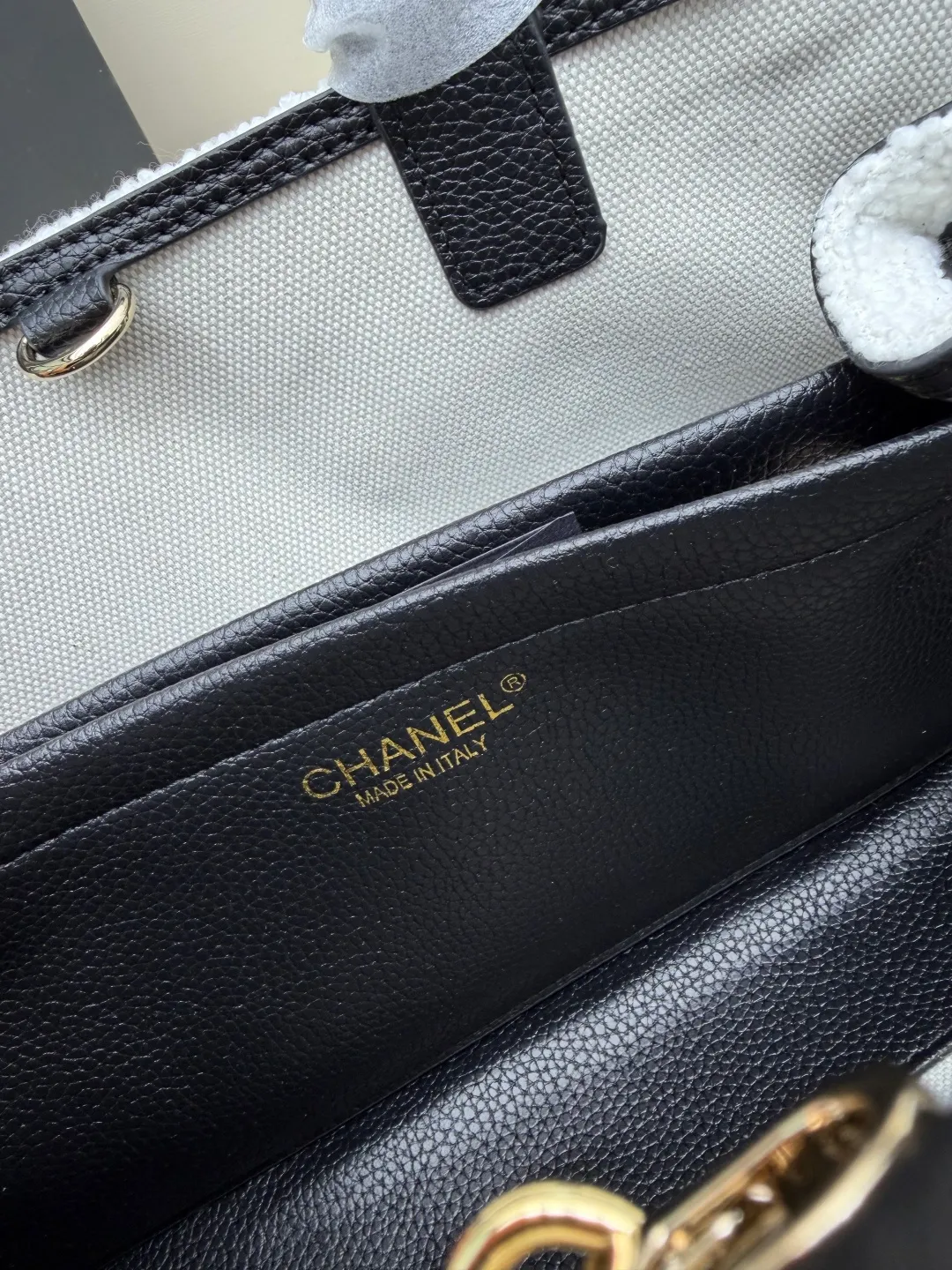All Categories Chanel Women's Bags 2 (Chanel) Chanel 032