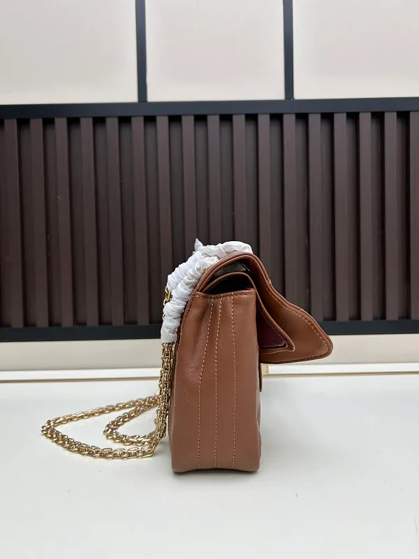 All Categories Chanel Women's Bags (Chanel) Chanel C008