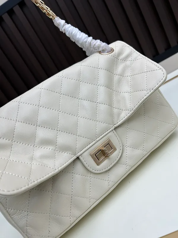 All Categories Chanel Women's Bags (Chanel) Chanel C008