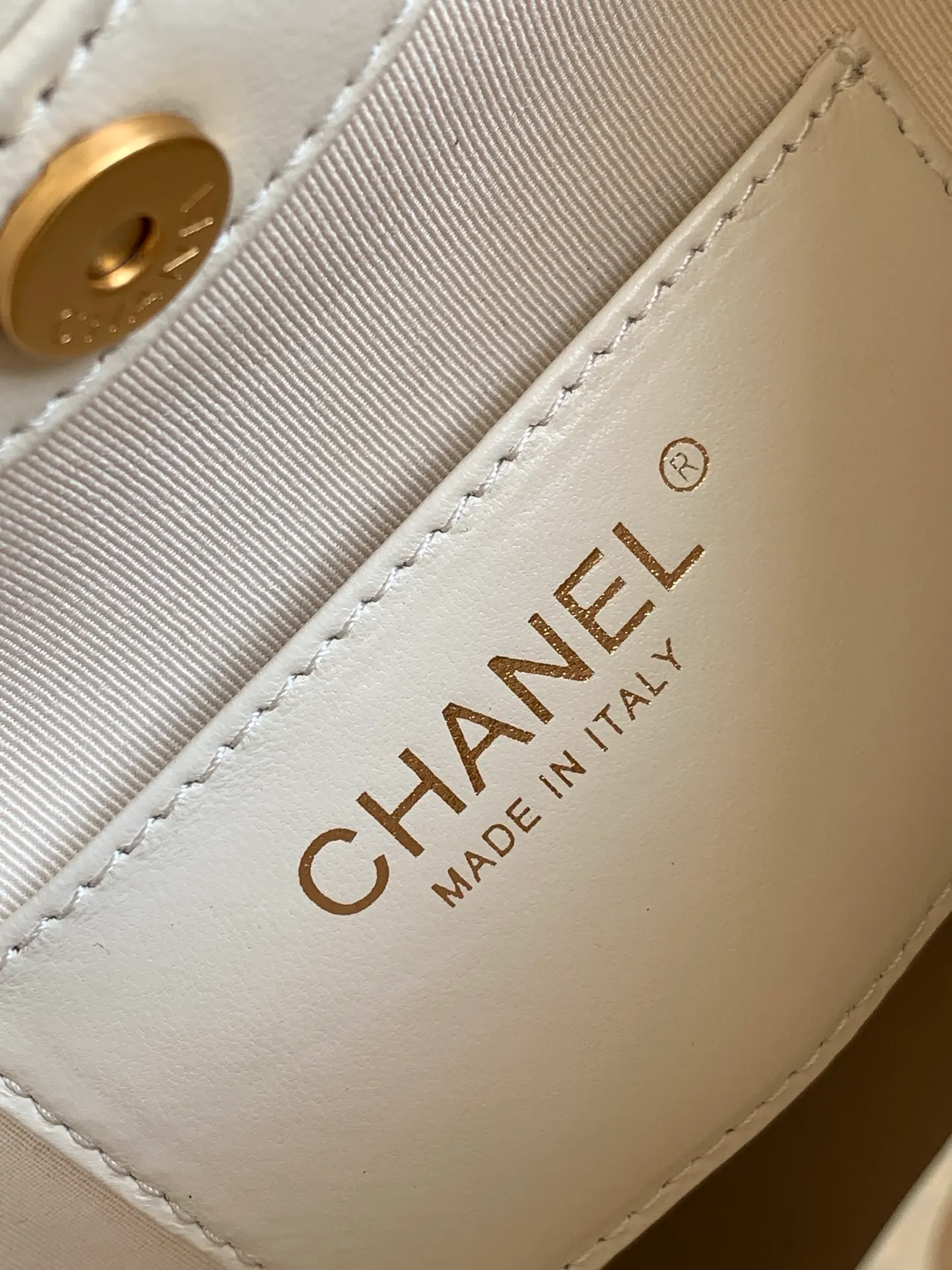 All Categories Chanel Women's Bags 2 (Chanel) Chanel Original AS6010