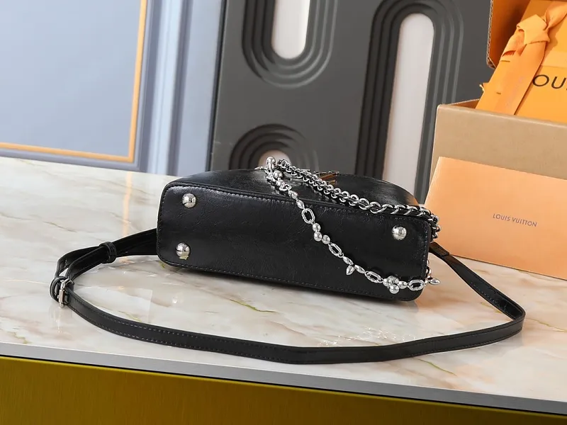 All Categories Chanel Women's Bags (Chanel) Chanel M25492