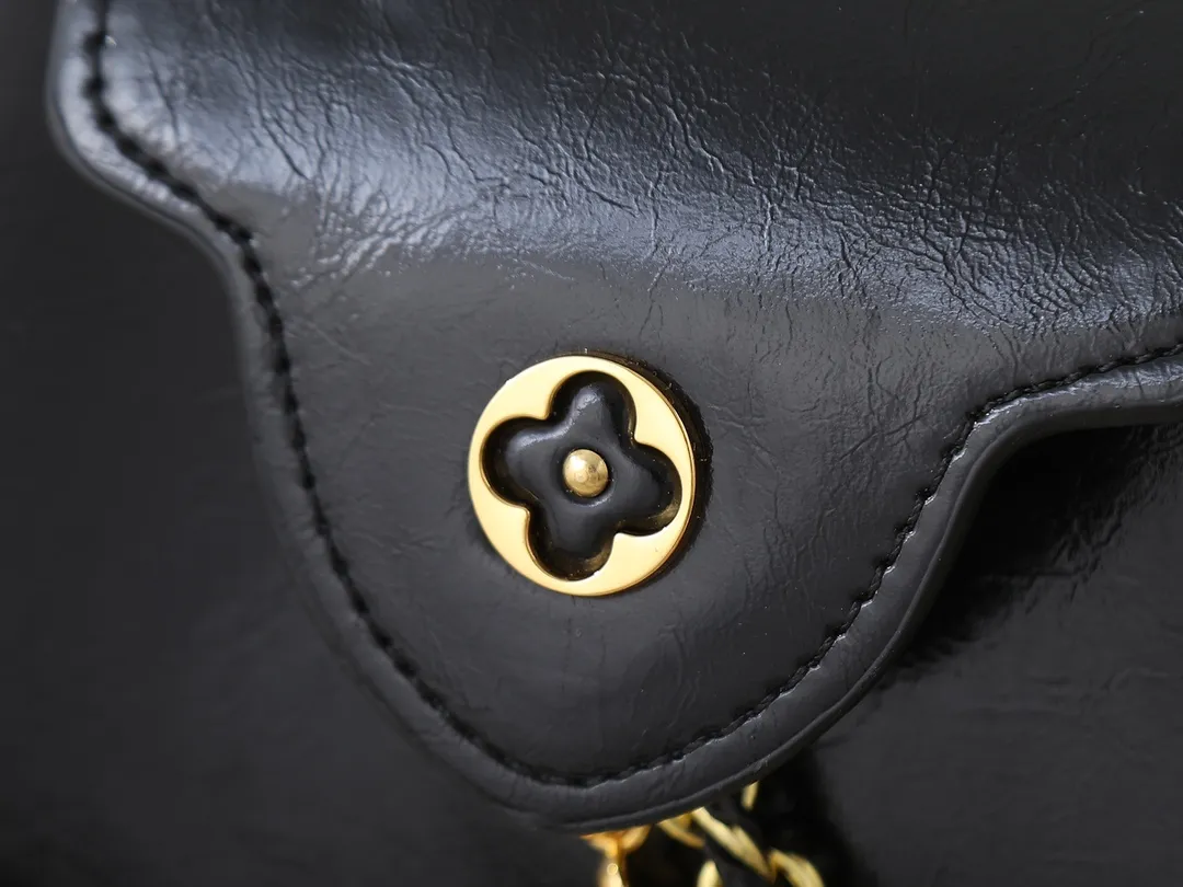 All Categories Chanel Women's Bags (Chanel) Chanel M25492