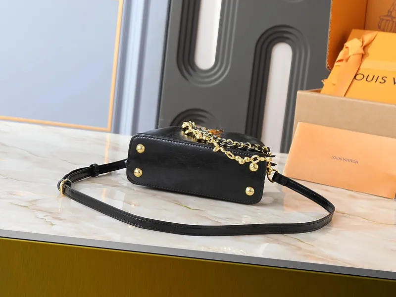 All Categories Chanel Women's Bags (Chanel) Chanel M25492