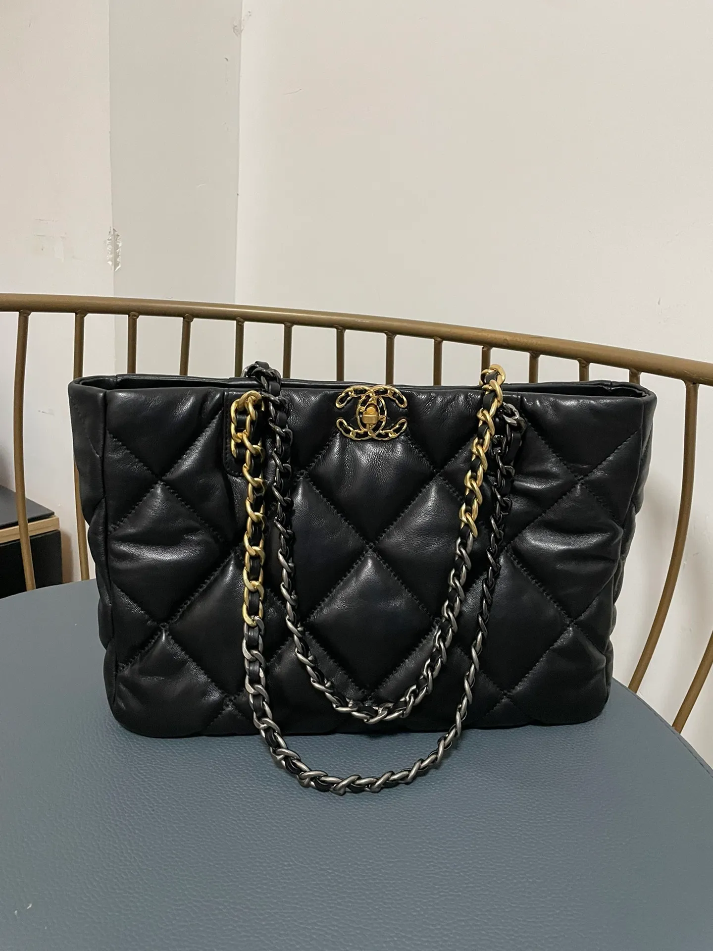 All Categories Chanel Women's Bags (Chanel) Chanel 8946
