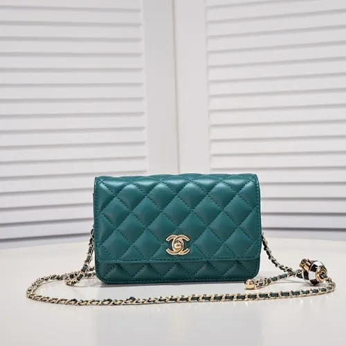 All Categories Official Website "Brand Women's Bags" Women's Bags 💙 Chanel Chane Small Chain Bag Wallet on chain is definitely indispensable. Imported calfskin 🐂 This bag is super practical, but it has a bug ~ it is too long, because it is designed according to European and American body shapes, and it will be slightly longer for Asians! but! Don't be afraid, there is magic now