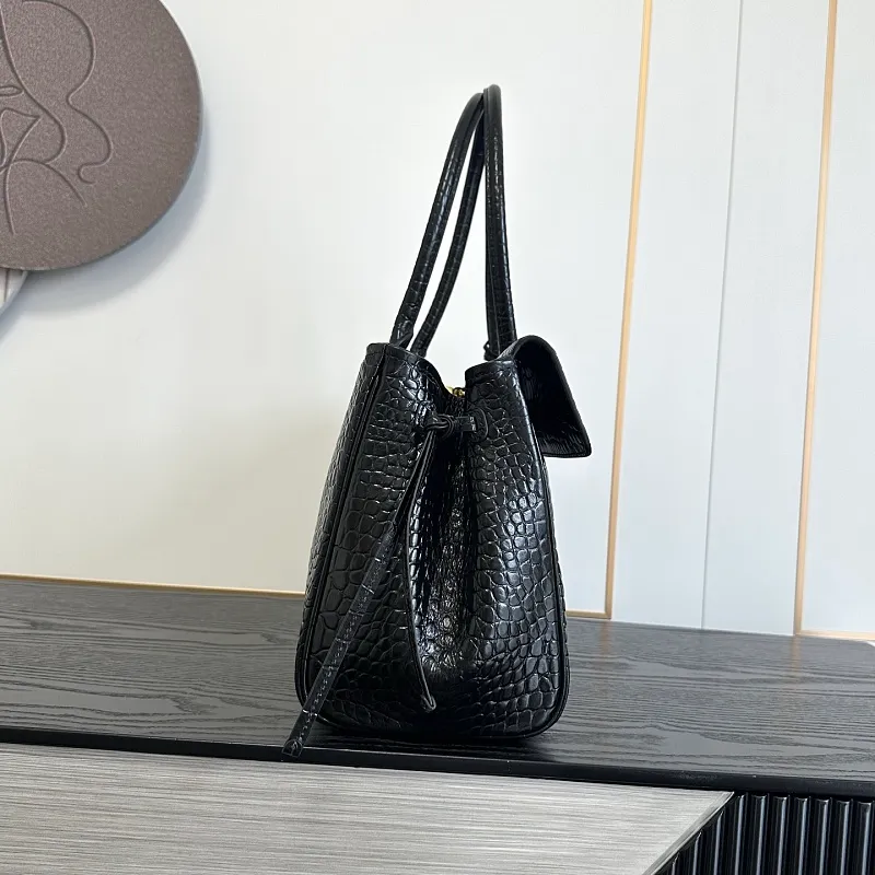 All Categories Chanel Women's Bags (Chanel) Chanel Original 6428 Crocodile Embossed Leather