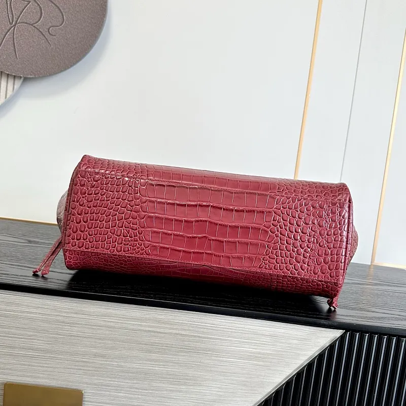 All Categories Chanel Women's Bags (Chanel) Chanel Original 6428 Crocodile Embossed Leather