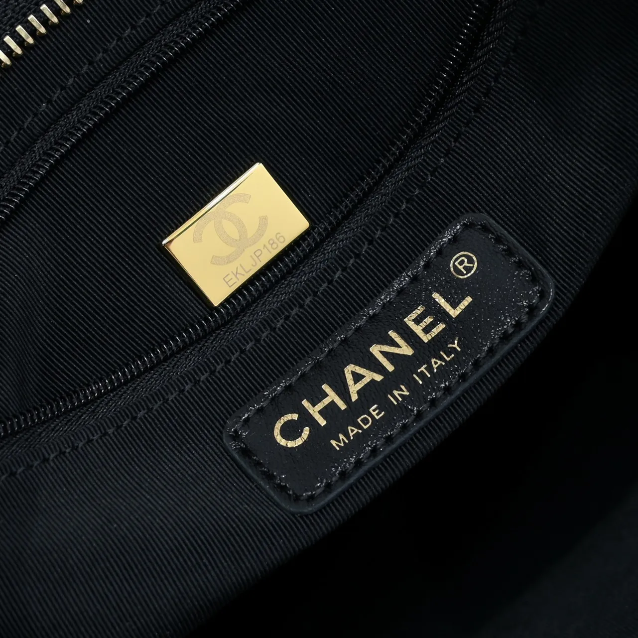 All Categories Official Website "Brand Women's Bags" Women's Bags 💙 Chanel 2025 New CHANEL Crossbody Bag