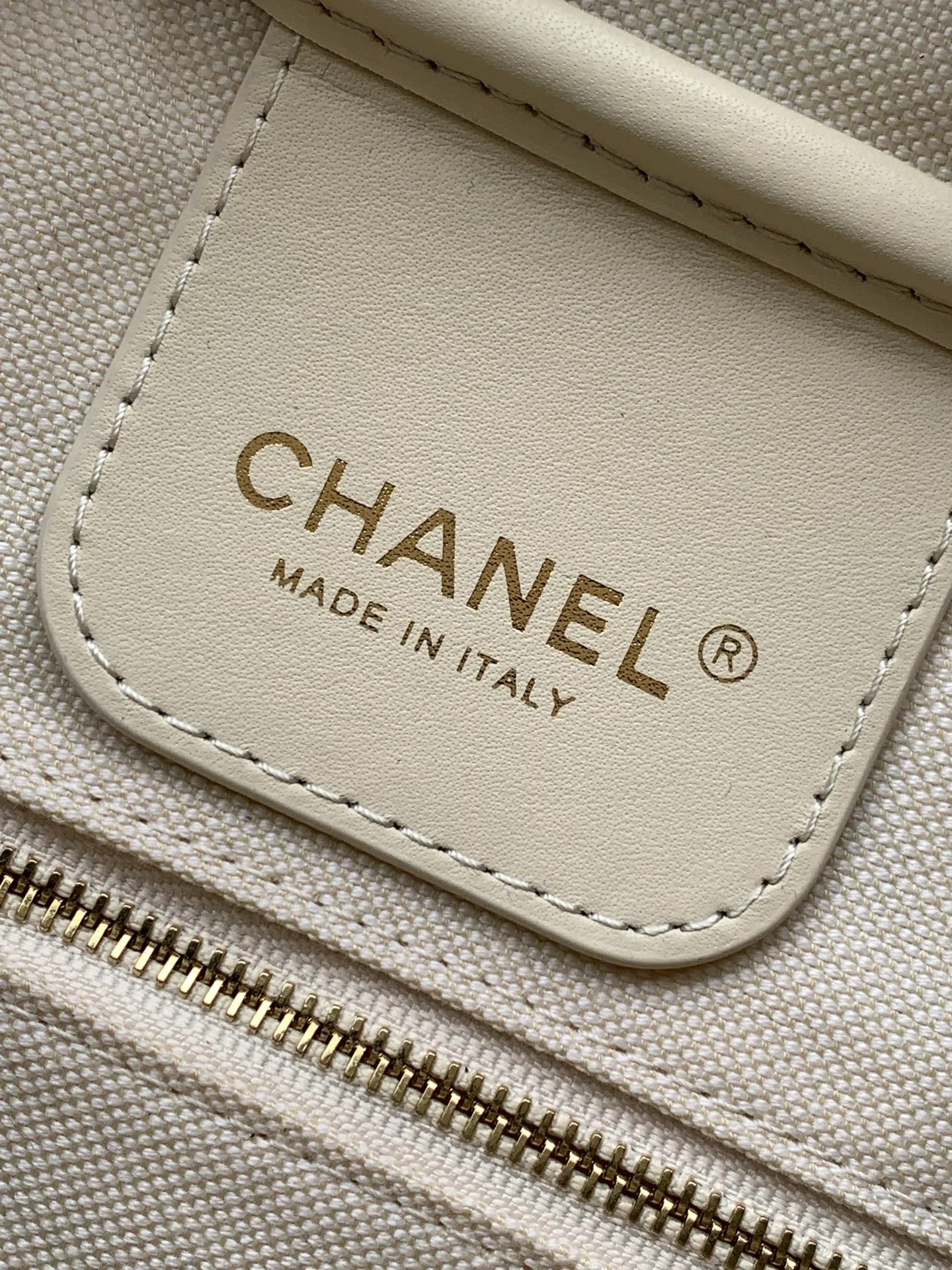 All Categories Chanel Women's Bag 2 (Chanel) Chanel Original Order AS6211