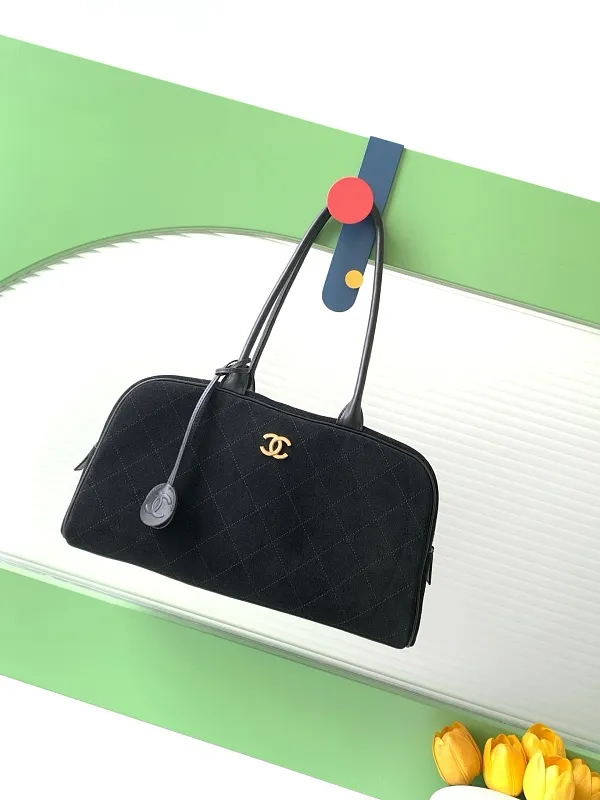 All Categories Chanel Women's Bag 2 (Chanel) Chanel Original Order AS6211