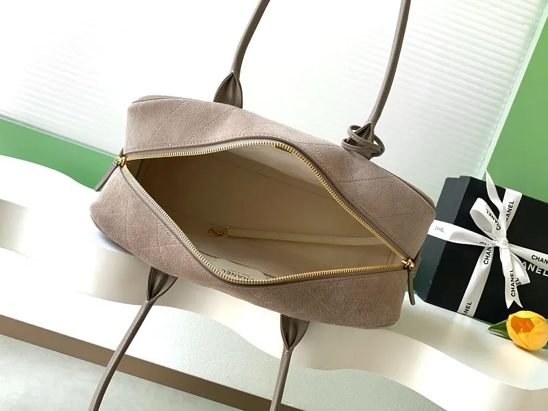 All Categories Chanel Women's Bag 2 (Chanel) Chanel Original Order AS6211