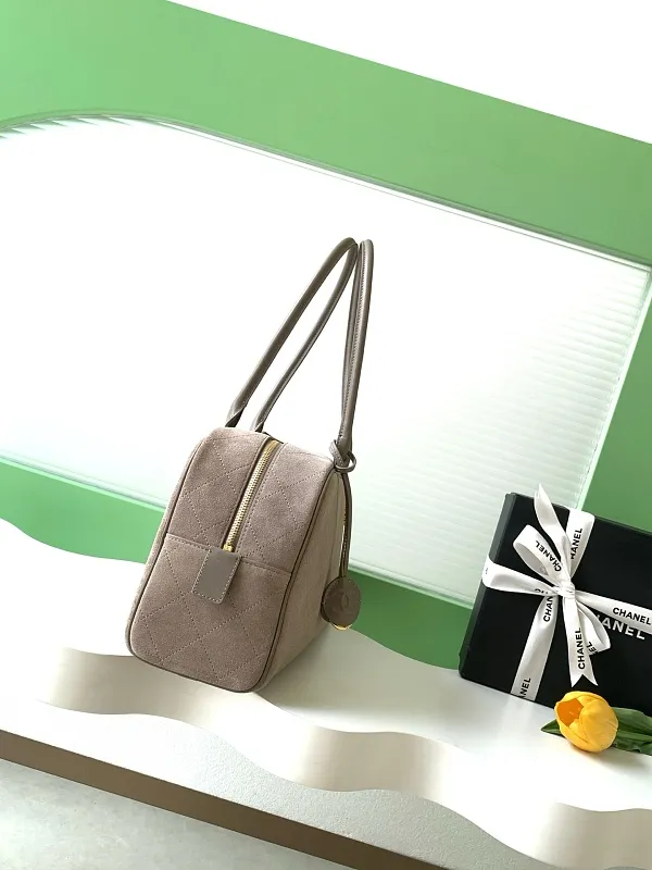 All Categories Chanel Women's Bag 2 (Chanel) Chanel Original Order AS6211