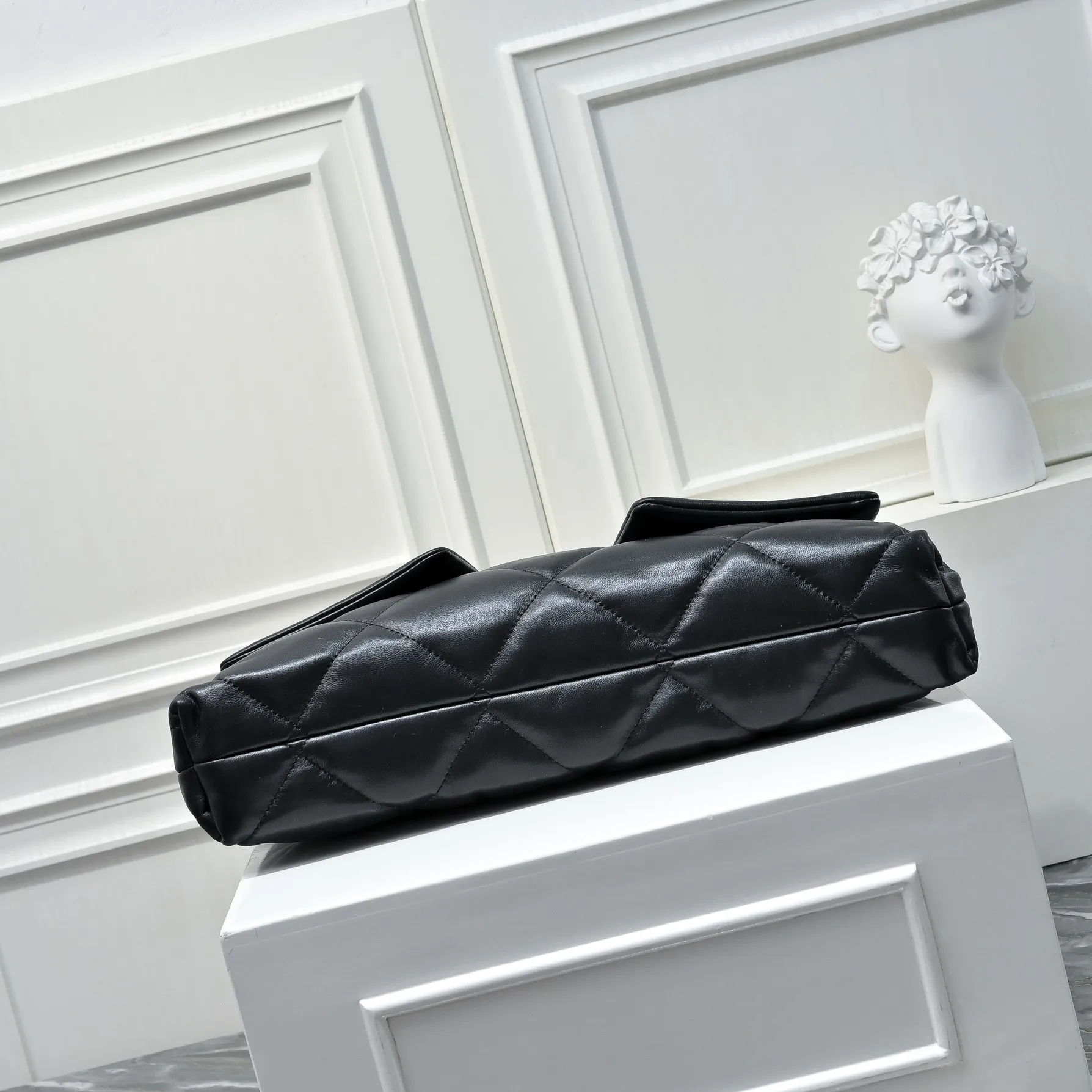 All Categories Chanel Women's Bags (Chanel) Chanel 80011