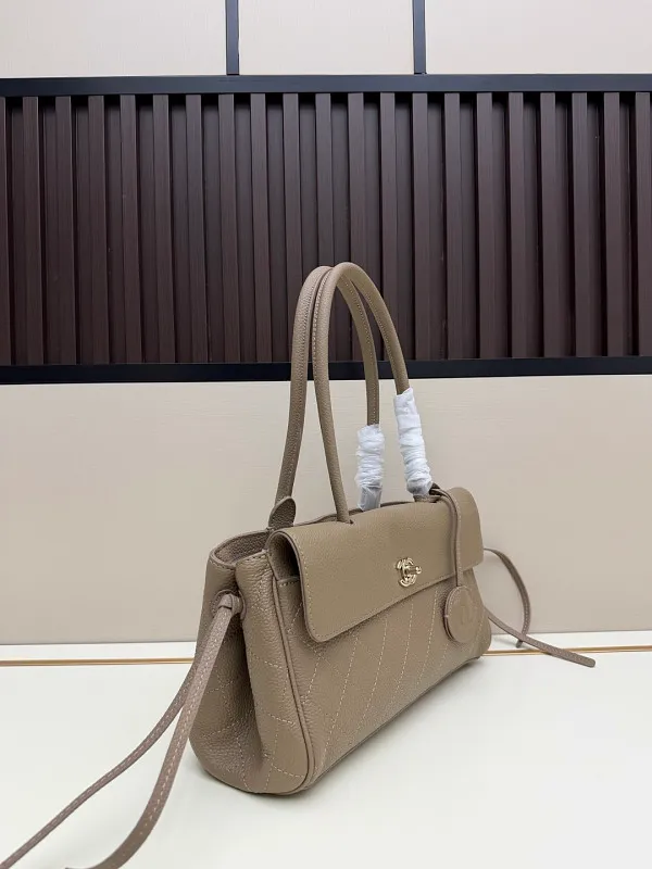All Categories Chanel Women's Bags 2 (Chanel) Chanel 031