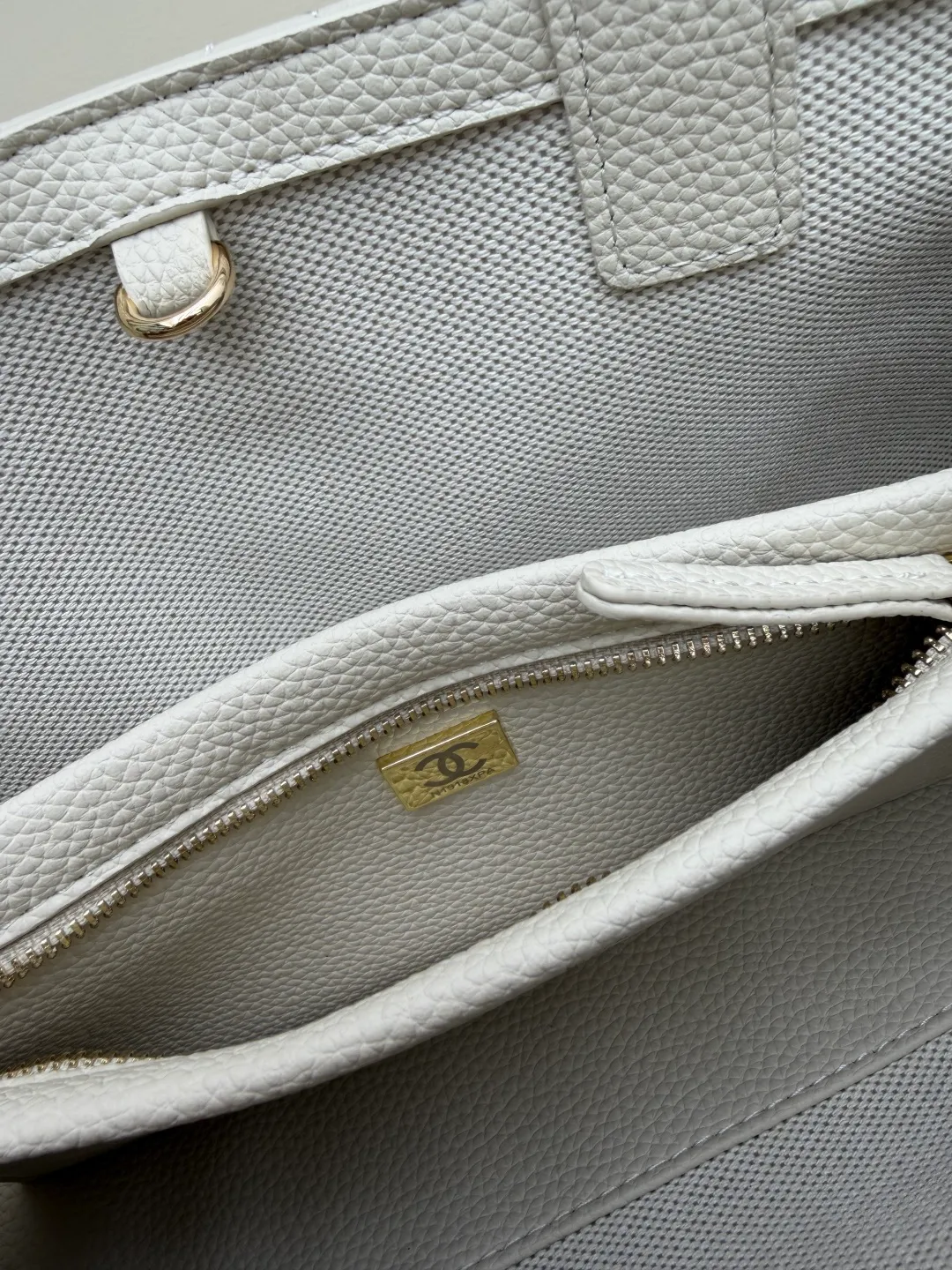 All Categories Chanel Women's Bags 2 (Chanel) Chanel 031