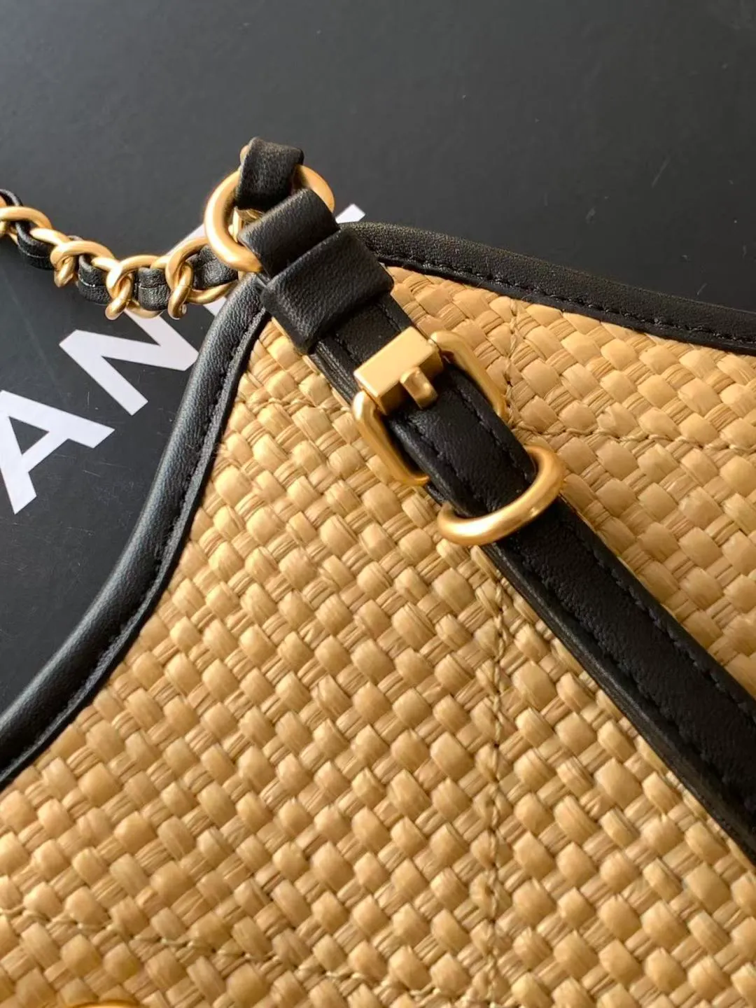 All Categories Chanel Women's Bags 2 (Chanel) Chanel Original AS6015