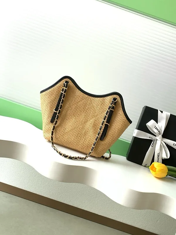 All Categories Chanel Women's Bags 2 (Chanel) Chanel Original AS6015