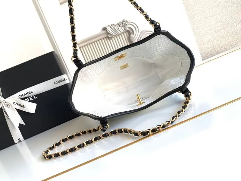 All Categories Chanel Women's Bags 2 (Chanel) Chanel Original AS6015