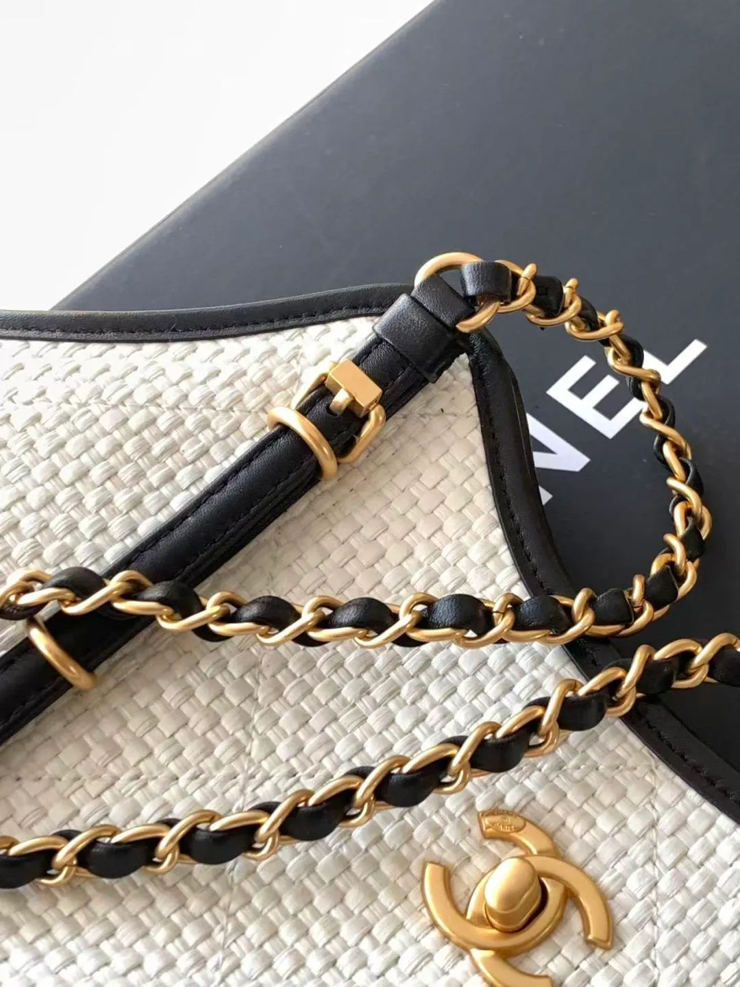 All Categories Chanel Women's Bags 2 (Chanel) Chanel Original AS6015