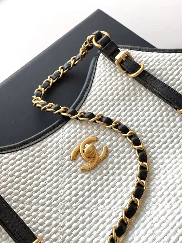 All Categories Chanel Women's Bags 2 (Chanel) Chanel Original AS6015