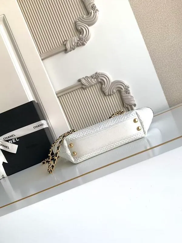 All Categories Chanel Women's Bags 2 (Chanel) Chanel Original AS6015