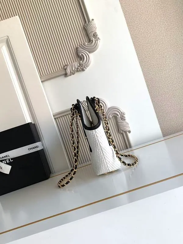 All Categories Chanel Women's Bags 2 (Chanel) Chanel Original AS6015