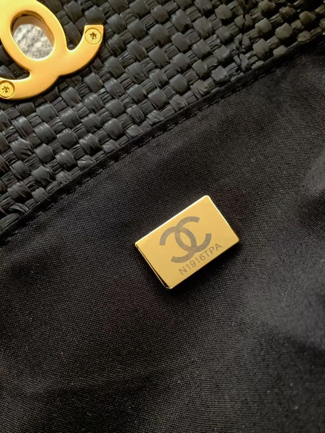 All Categories Chanel Women's Bags 2 (Chanel) Chanel Original AS6015